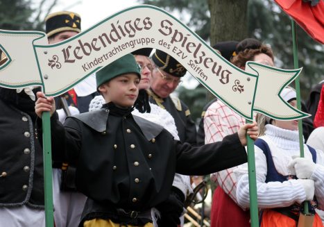 Seiffener Kindertrachtengruppe im EZV 1